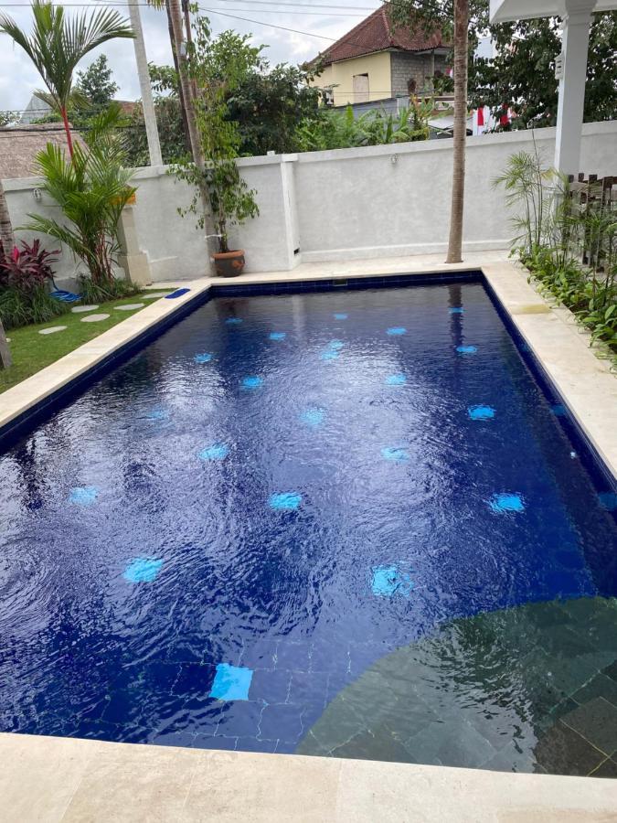Lilis Ikvala Radha Hotel Canggu  Luaran gambar